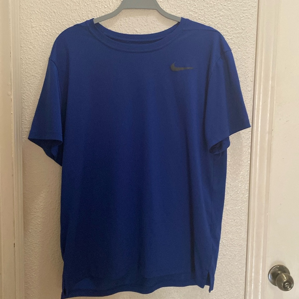 Nike dry fit size L
